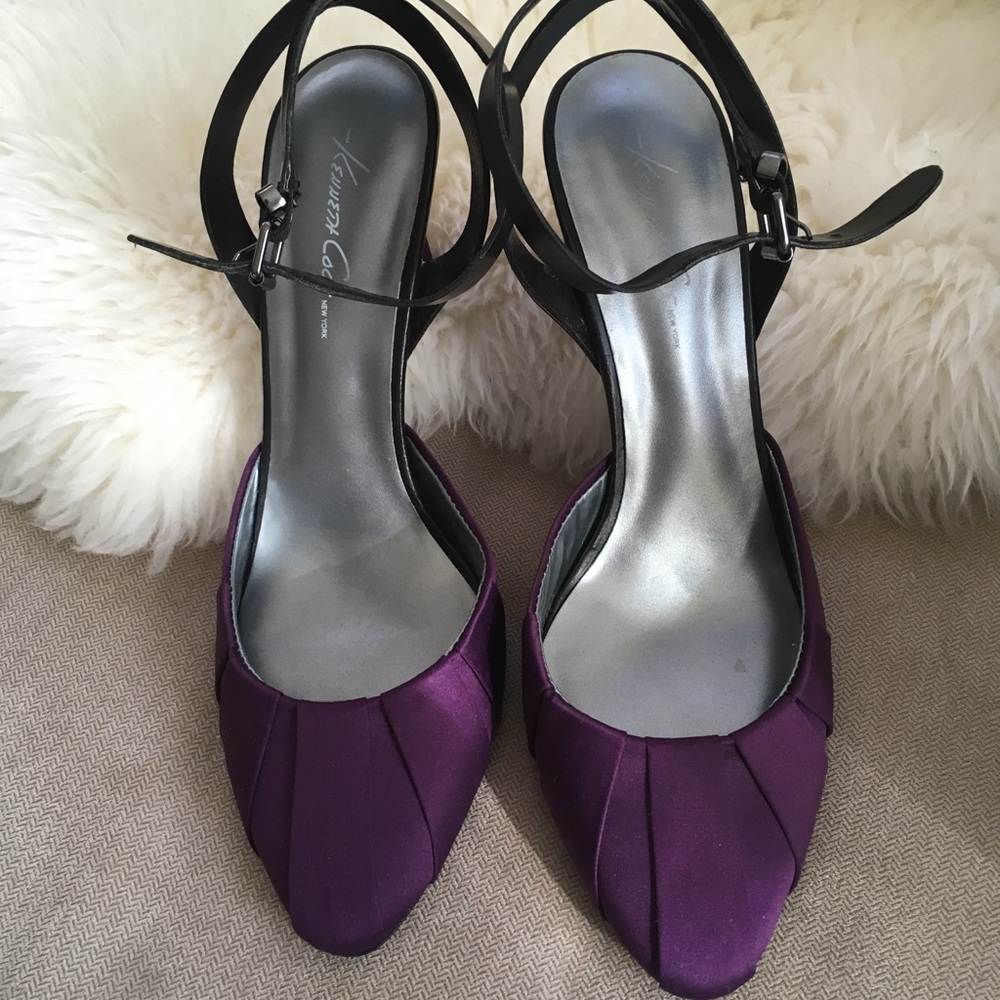 Kenneth Cole Pleated Satin Pumps. 8M